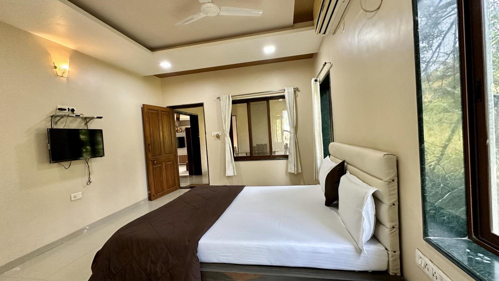 Coral Bay Villa Kashid Exterior photo